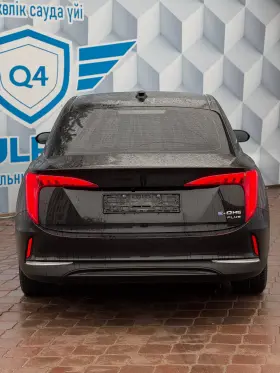 2024 Hongqi E-QM5