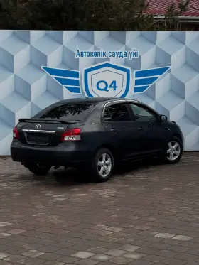 2010 Toyota Yaris