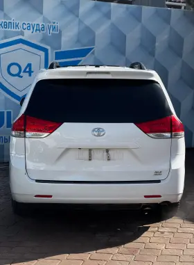 2014 Toyota Sienna