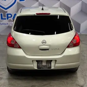 2006 Nissan Tiida