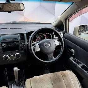 2006 Nissan Tiida