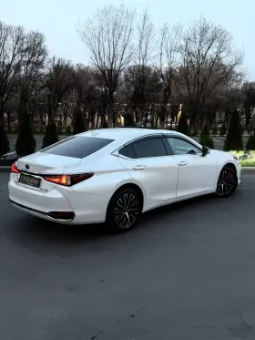 2022 Lexus