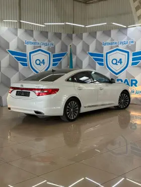 2012 Hyundai Grandeur