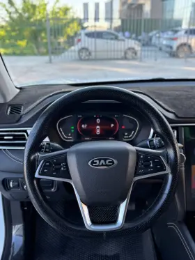 2024 JAC J7