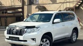 2017 Toyota Land Cruiser Prado