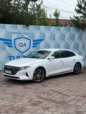 2022 HYUNDAI GRANDEUR