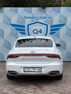 2022 HYUNDAI GRANDEUR