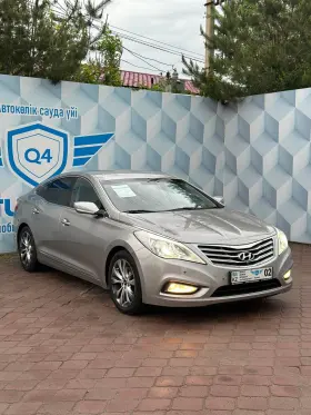 2012 HYUNDAI GRANDEUR