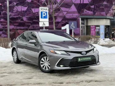 Toyota Camry 2021