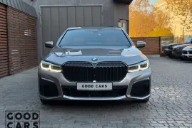 BMW 740i