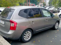 Kia Carens 2011