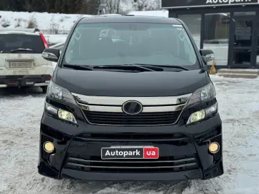 Toyota Vellfire 2013