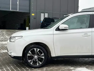 Mitsubishi Outlander 2012