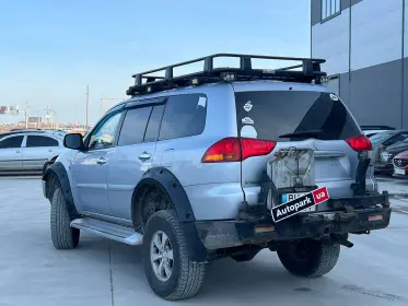 Mitsubishi Pajero Sport 2013