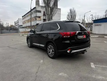 Mitsubishi Outlander 2015