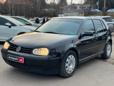 Volkswagen Golf 2002