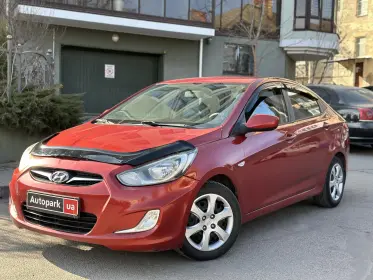 Hyundai Accent 2011