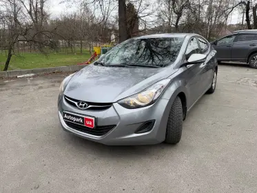 Hyundai Elantra 2011