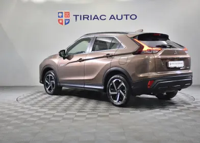 MITSUBISHI ECLIPSE CROSS 2.4L
