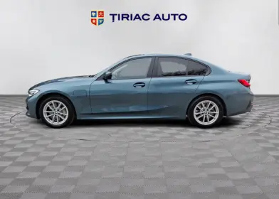 BMW SERIA 3 330E