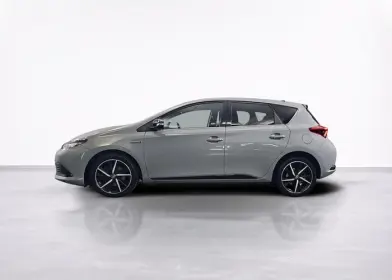 TOYOTA AURIS 2.0L