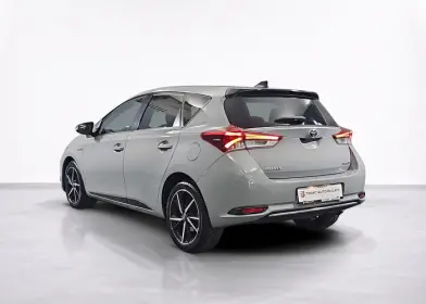 TOYOTA AURIS 2.0L