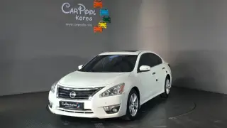 2016 Nissan Altima, Navigation, Sun ..
