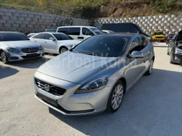 2016 Volvo V40 D3, Power Seat, Navigation