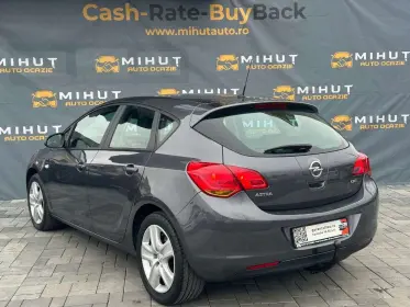 Opel Astra J