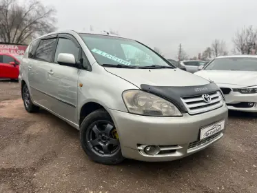 Toyota Avensis Verso