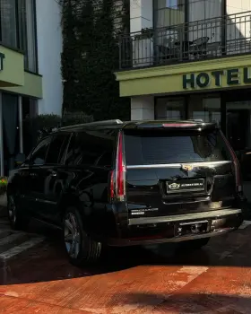 CADILLAC ESCALADE LIBERTY