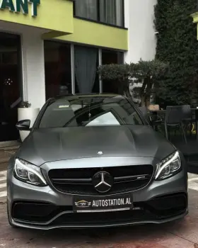 MERCEDES-BENZ C63s