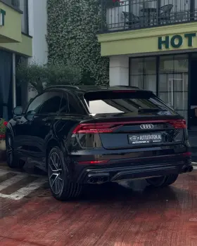 AUDI Q8 S-LINE