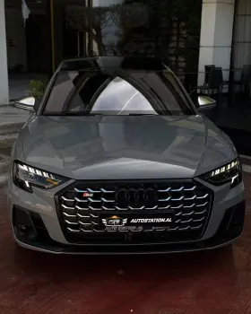 Audi S8