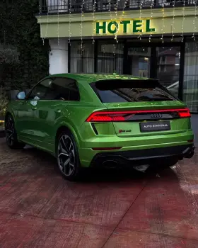 Audi RSQ8